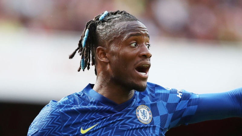 Cầu thủ Michy Batshuayi – Voi hoang và sự nghiệp tồi tệ