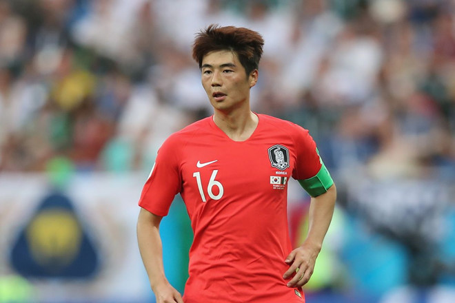 Ki Sung-yueng giải nghệ ở Hàn Quốc sau thất bại ở châu Á...